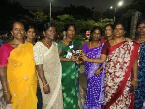 ప్రొడక్షన్ వర్కర్స్ యూనియన్‌లో లొల్లి: అధ్యక్షురాలు లలితపై పోలీసులకు ఫిర్యాదు!